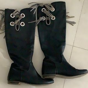 Leather black boots vintage